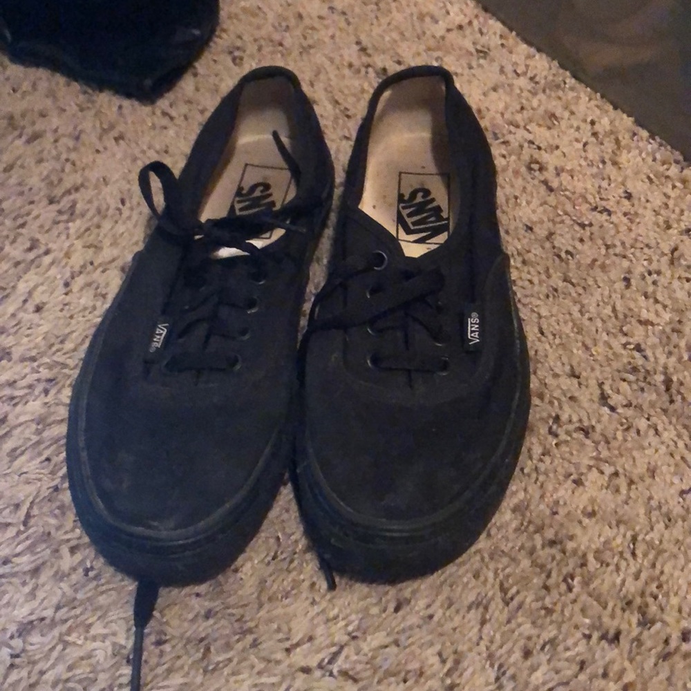 Size 5.5 (women’s) classic vans